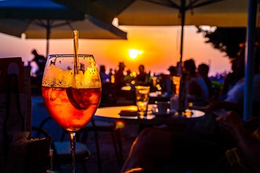 Food, Drink & Nightlife